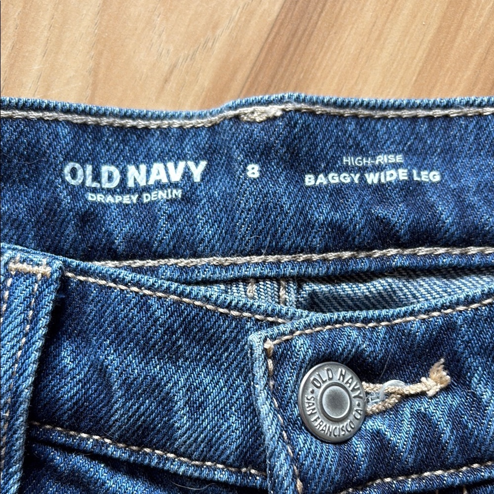 Old Navy Baggy Wide Leg Jeans - Picture 2 of 10
